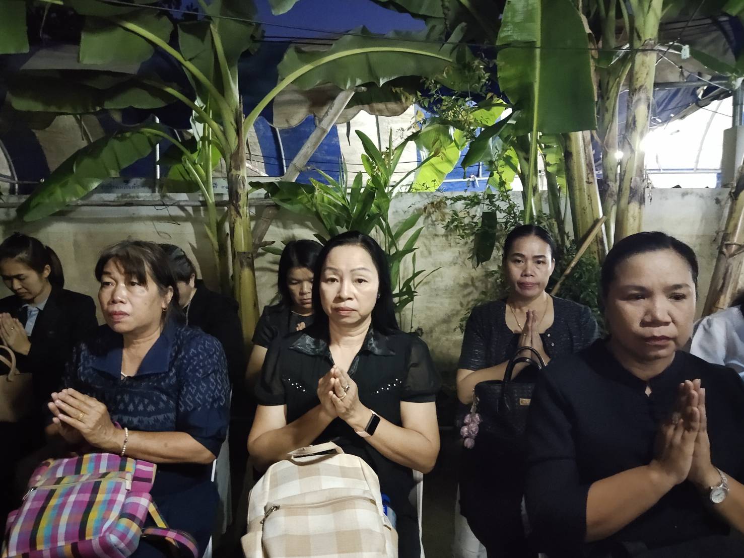 พช.มหาสารคาม เป็นเจ้าภาพพิธีสวดพระอภิธรรมบำเพ็ญกุศลศพ บุตรเจ้าหน้าที่พัฒนาชุมชน สำนักงานพัฒนาชุมชนอำเภอโกสุมพิสัย จังหวัดมหาสารคาม