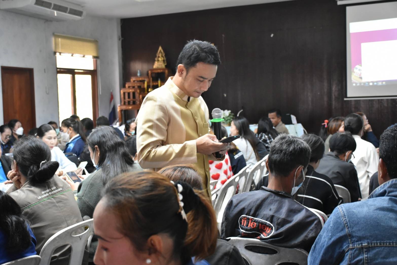 พช.มหาสารคาม ติดตามสนับสนุน โครงการประชุมเชิงปฏิบัติการผู้จัดเก็บข้อมูล จปฐ. ด้วยเครื่องมืออิเล็กทรอนิกส์ ประจำปีงบประมาณ 2567 พื้นที่อำเภอแกดำ
