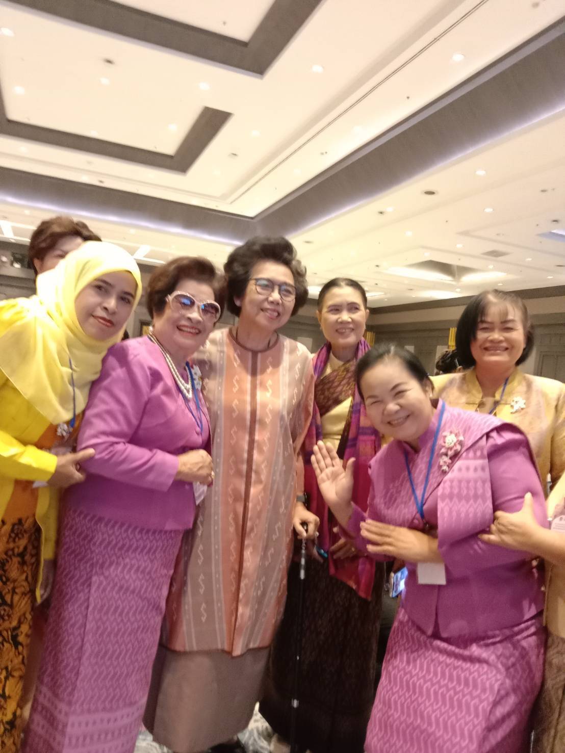 คณะทำงานขับเคลื่อนกองทุนพัฒนาบทบาทสตรี จังหวัดมหาสารคาม เข้าร่วมโครงการกองทุนพัฒนาบทบาทสตรี พลังสร้างสรรค์เศรษฐกิจชุมชน สู่ความอุดมสมบูรณ์พูนสุขอย่างยั่งยืน