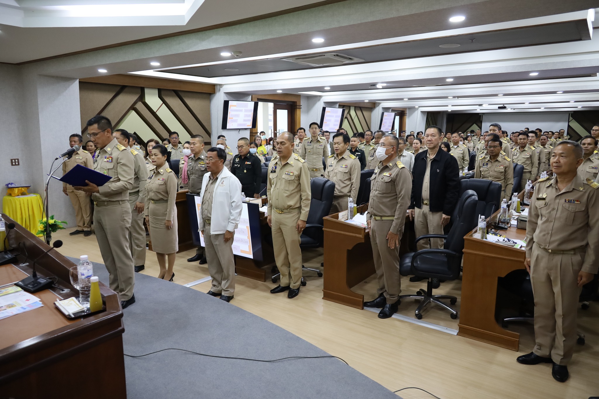 พช.มหาสารคาม ร่วมประชุมกรมการจังหวัดมหาสารคาม ประจำเดือนมกราคม 2567