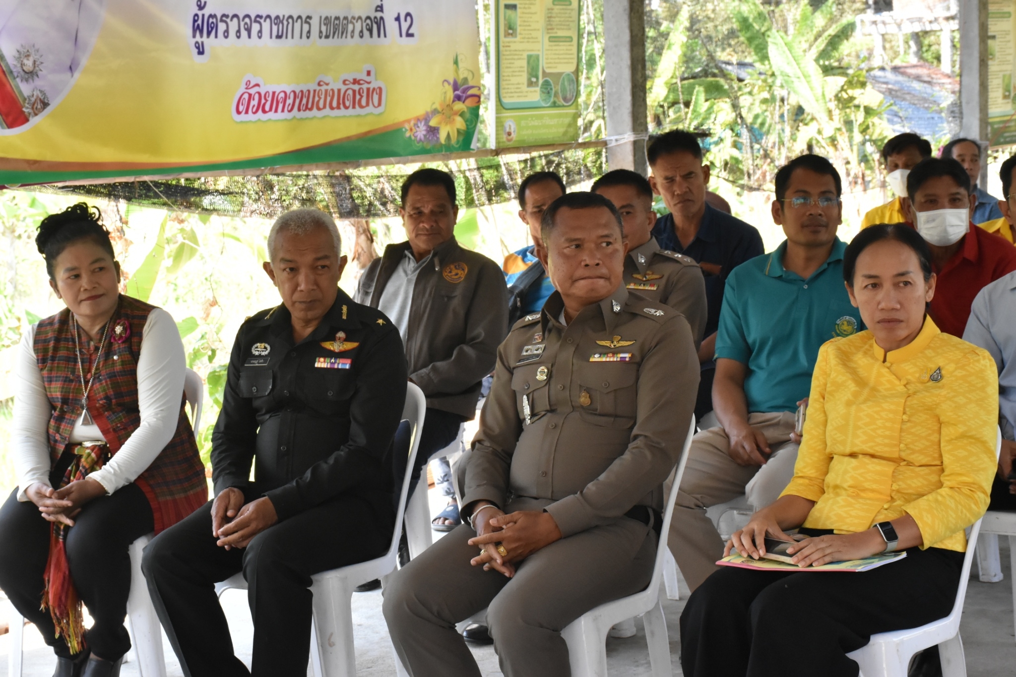 นางนวลจันทร์ ศรีมงคล ผู้ตรวจราชการกรมการพัฒนาชุมชน เขตตรวจราชการที่ 12 ลงพื้นที่ตรวจติดตามการขับเคลื่อนงานโครงการพัฒนาหมู่บ้านเศรษฐกิจพอเพียง ประยุกต์สู่โคกหนองนาโมเดล ประจำปีงบประมาณ พ.ศ. 2565  ในพื้นที่อำเภอบรบือ จังหวัดมหาสารคาม