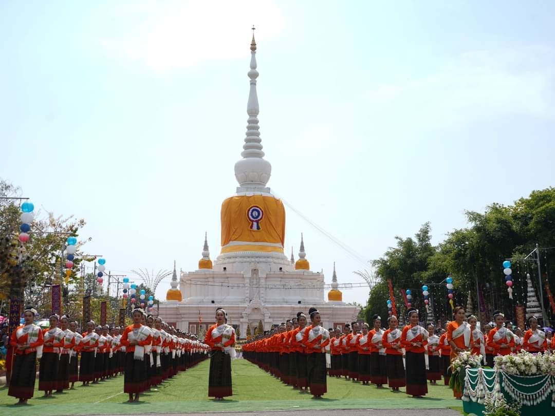 พช.มหาสารคาม ร่วมพิธีเปิดงานนมัสการพระบรมธาตุนาดูน ประจำปี 2567