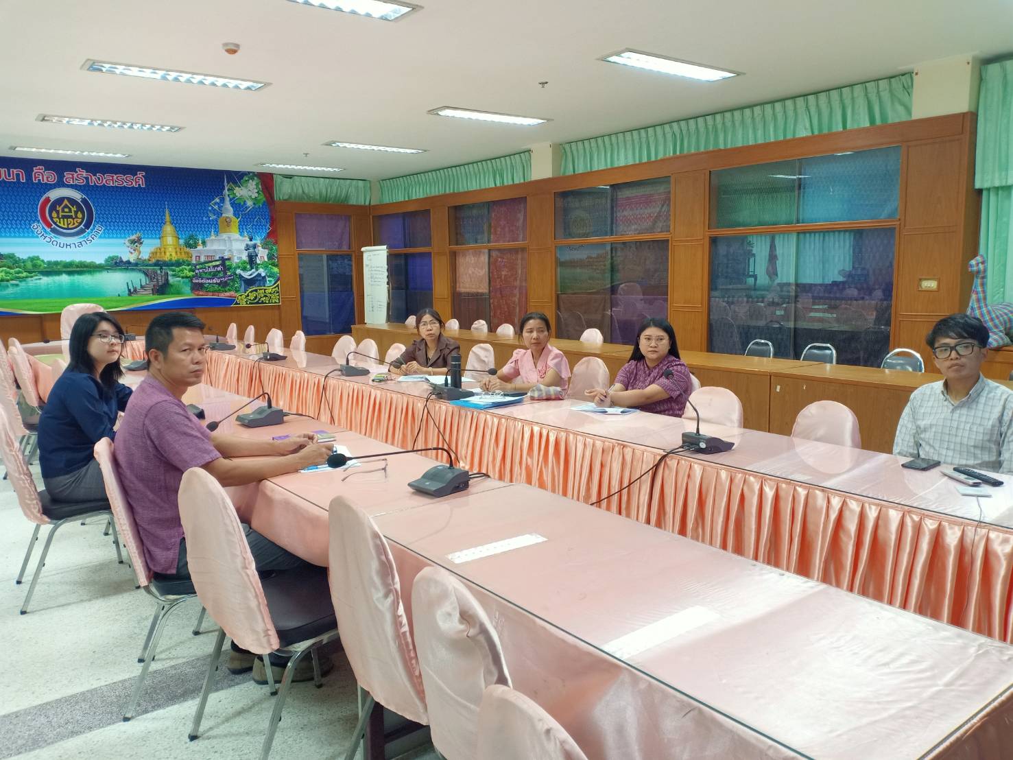 พช.มหาสารคาม ร่วมประชุมชี้แจง เร่งรัด กำกับ ติดตาม การดำเนินงานกองทุนพัฒนาบทบาทสตรี ผ่านระบบวีดิทัศน์ทางไกล (Video Conference) ครั้งที่ 2/2567