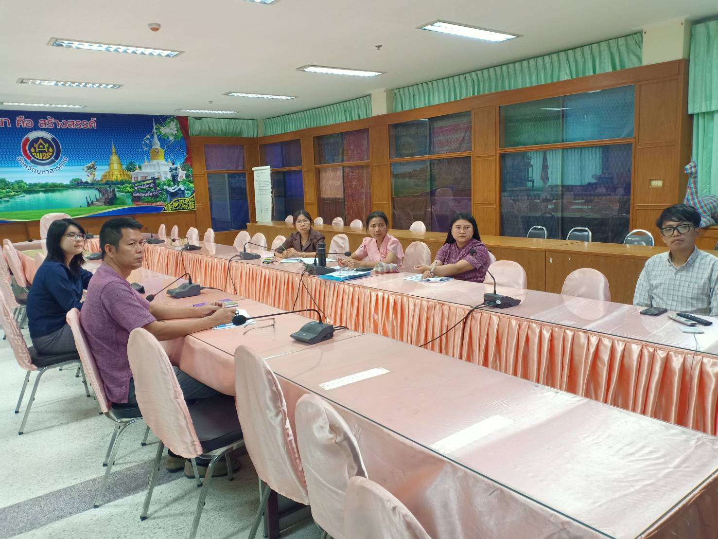 พช.มหาสารคาม ร่วมประชุมชี้แจง เร่งรัด กำกับ ติดตาม การดำเนินงานกองทุนพัฒนาบทบาทสตรี ผ่านระบบวีดิทัศน์ทางไกล (Video Conference) ครั้งที่ 2/2567