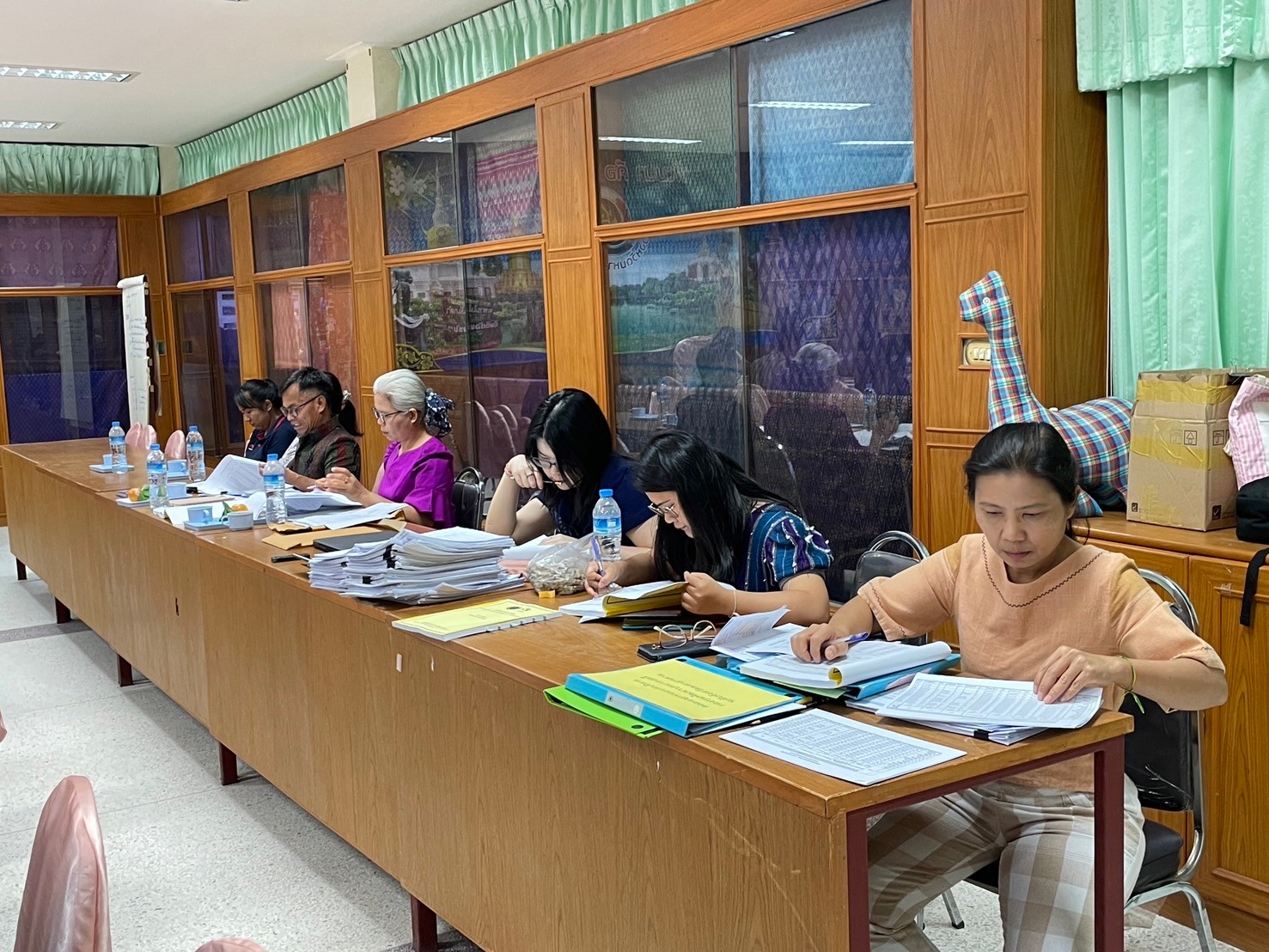 พช.มหาสารคาม ประชุมคณะอนุกรรมการบริหารกองทุนพัฒนาบทบาทสตรี ระดับจังหวัด ครั้งที่ 2/2567