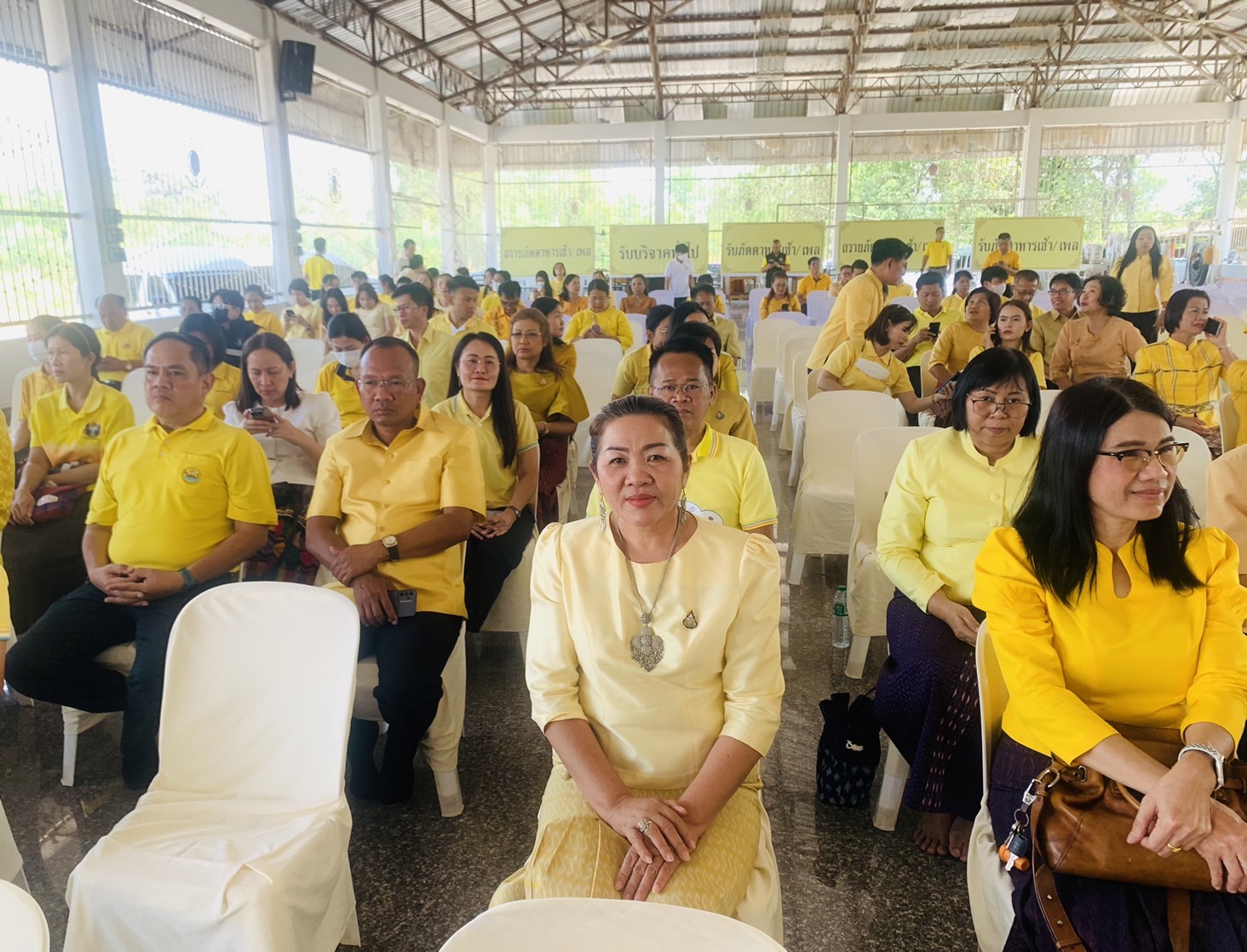 พช.มหาสารคาม ร่วมพิธีเจริญพระพุทธมนต์เฉลิมพระเกียรติ ถวายพระพรชัยมงคลแด่ พระบาทสมเด็จพระเจ้าอยู่หัว เนื่องในโอกาสวันเฉลิมพระชนมพรรษา 6 รอบ 28 กรกฎาคม 2567