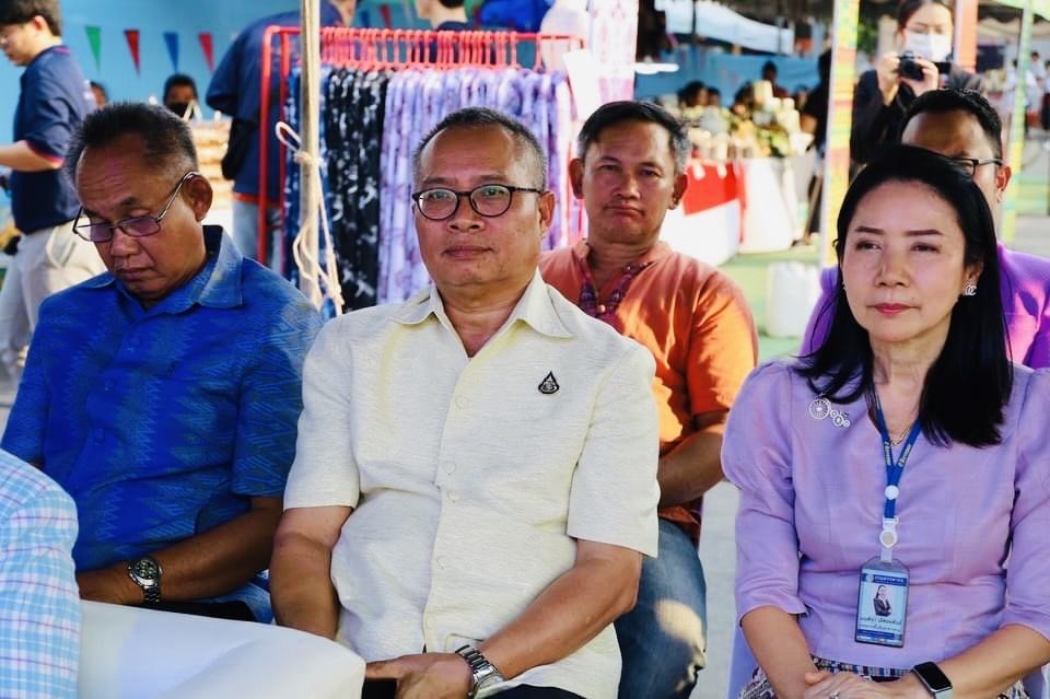พช.มหาสารคาม ร่วมงานเปิด“ตลาดสีเขียว เกษตรอินทรีย์ ของดีเมืองมหาสารคาม” ส่งเสริมตลาดสินค้าอินทรีย์ สินค้าปลอดภัย