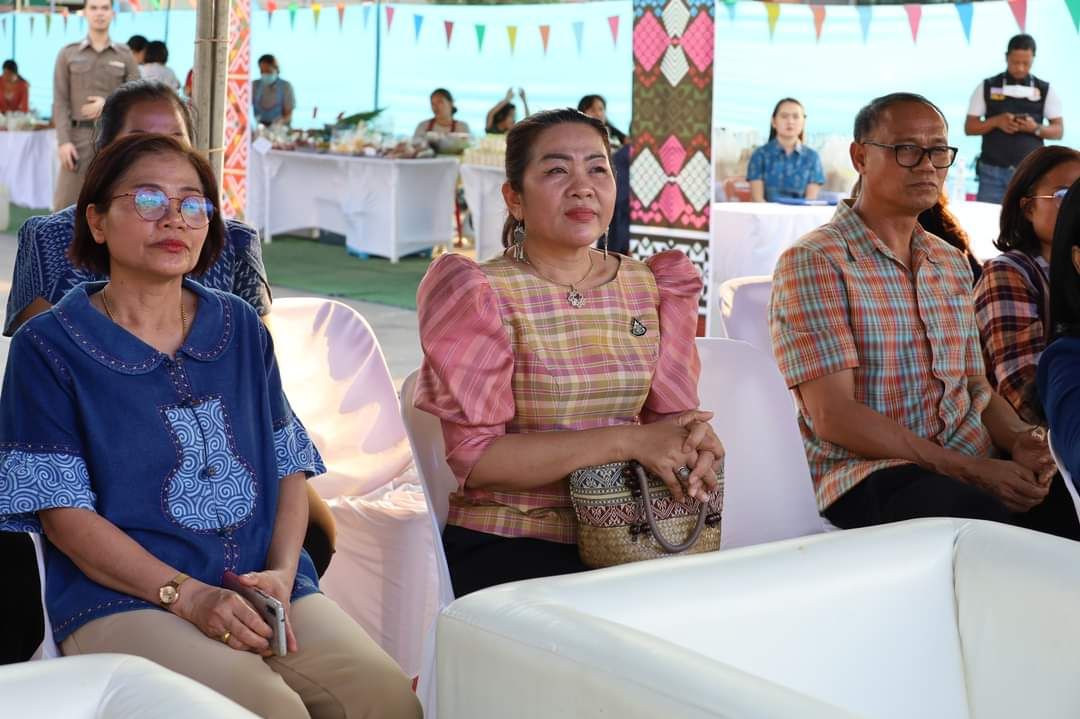 พช.มหาสารคาม ร่วมงานเปิด“ตลาดสีเขียว เกษตรอินทรีย์ ของดีเมืองมหาสารคาม” ส่งเสริมตลาดสินค้าอินทรีย์ สินค้าปลอดภัย
