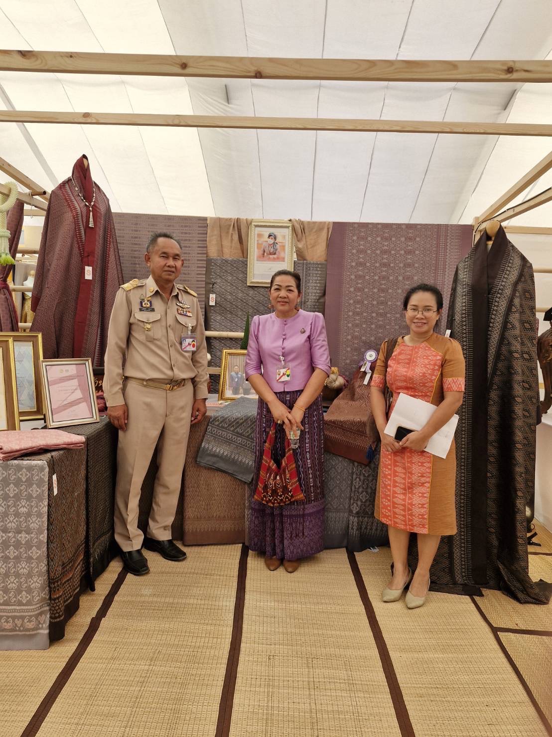 จังหวัดมหาสารคามเฝ้าฯรับเสด็จสมเด็จพระเจ้าลูกเธอเจ้าฟ้าสิริวัณณวรี นารีรัตนราชกัญญา เนื่องในโอกาสเสด็จพระราชดำเนินทรงปฏิบัติพระราชกรณียกิจในพื้นที่จังหวัดบุรีรัมย์