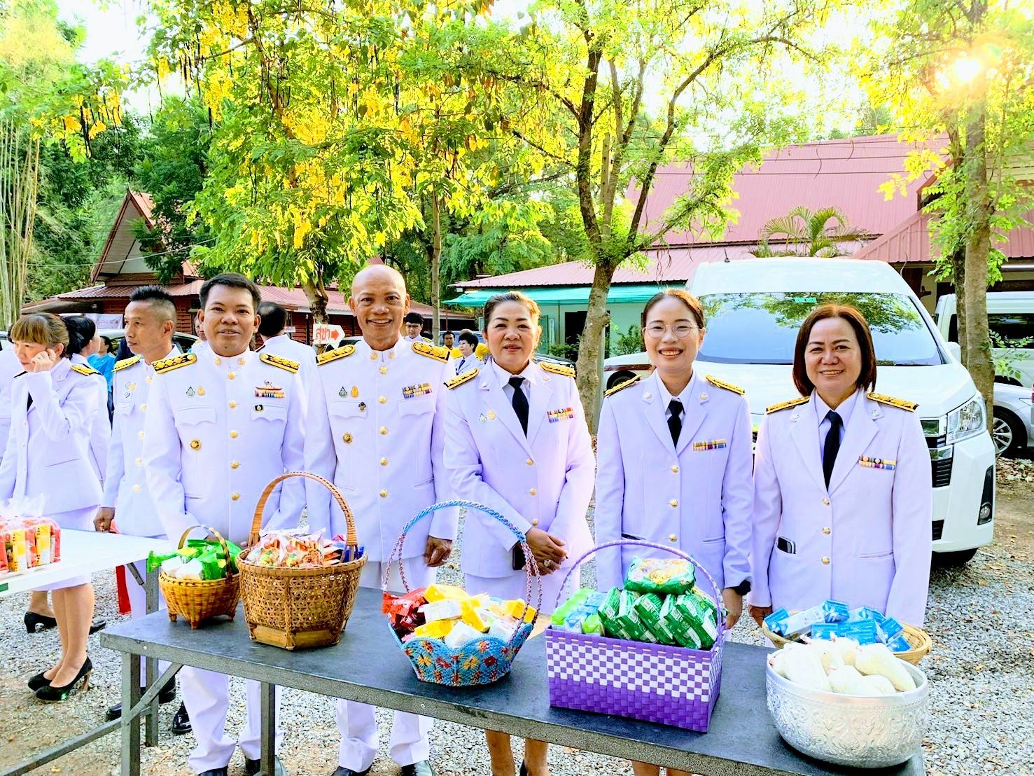 พช.มหาสารคาม ร่วมพิธีทำบุญตักบาตรถวายพระราชกุศล เนื่องในโอกาสวันคล้ายวันประสูติ สมเด็จพระเจ้าลูกยาเธอ เจ้าฟ้าทีปังกรรัศมีโชติฯ