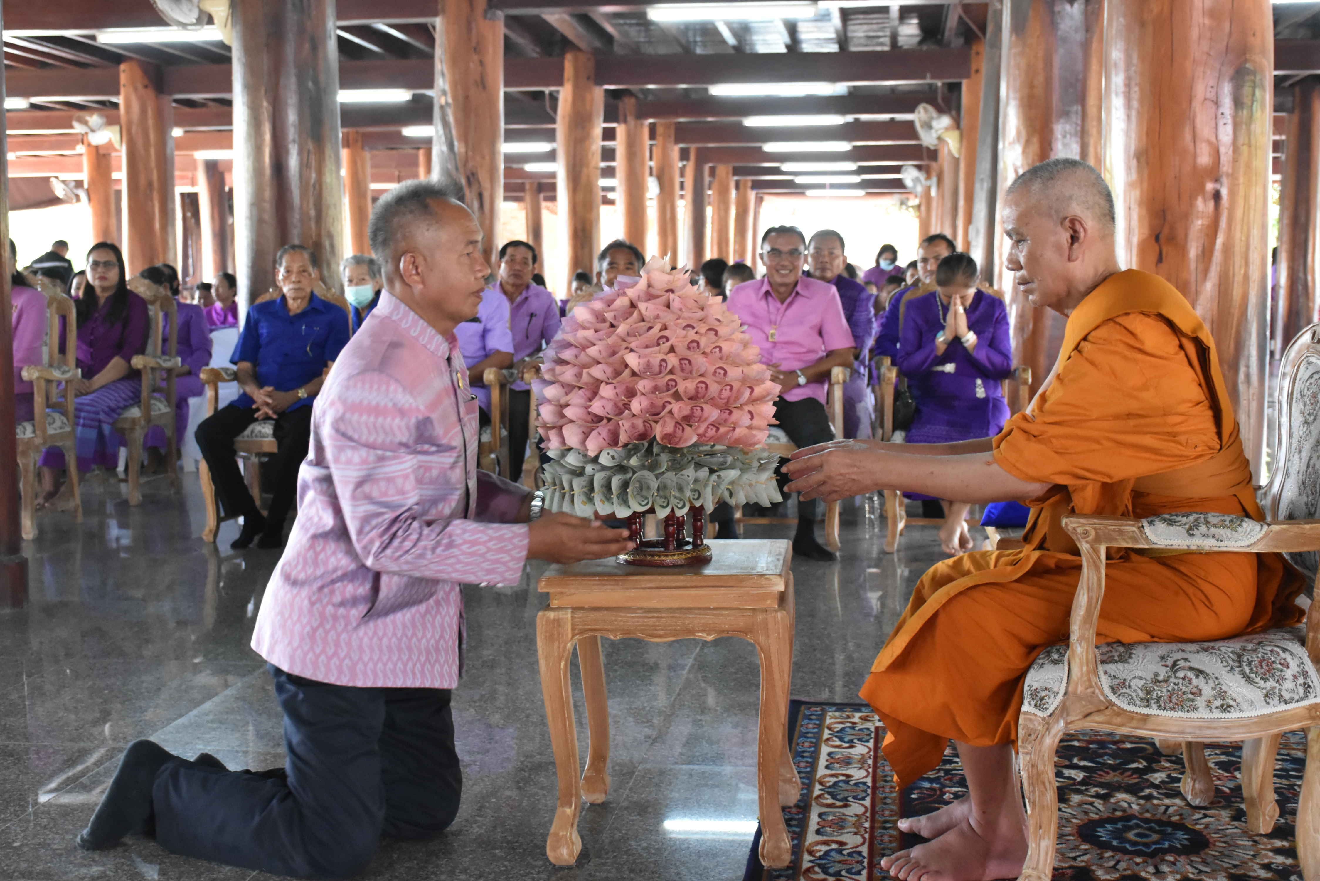 พช.มหาสารคาม จัดพิธีทอดผ้าป่าสมทบกองทุนพัฒนาเด็กชนบทในพระราชูปถัมภ์ สมเด็จพระเทพรัตนราชสุดาฯ สยามบรมราชกุมารี ประจำปี 2567
