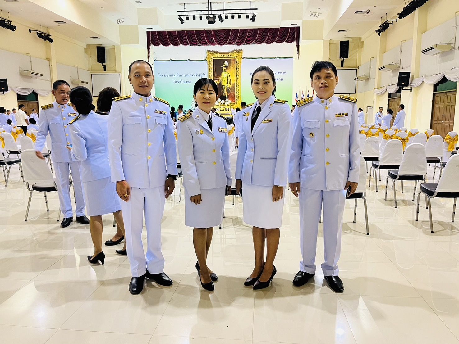 พช.มหาสารคาม ร่วมพิธีวางพวงมาลา วันที่ระลึก “พระบาทสมเด็จพระปกเกล้าเจ้าอยู่หัว”