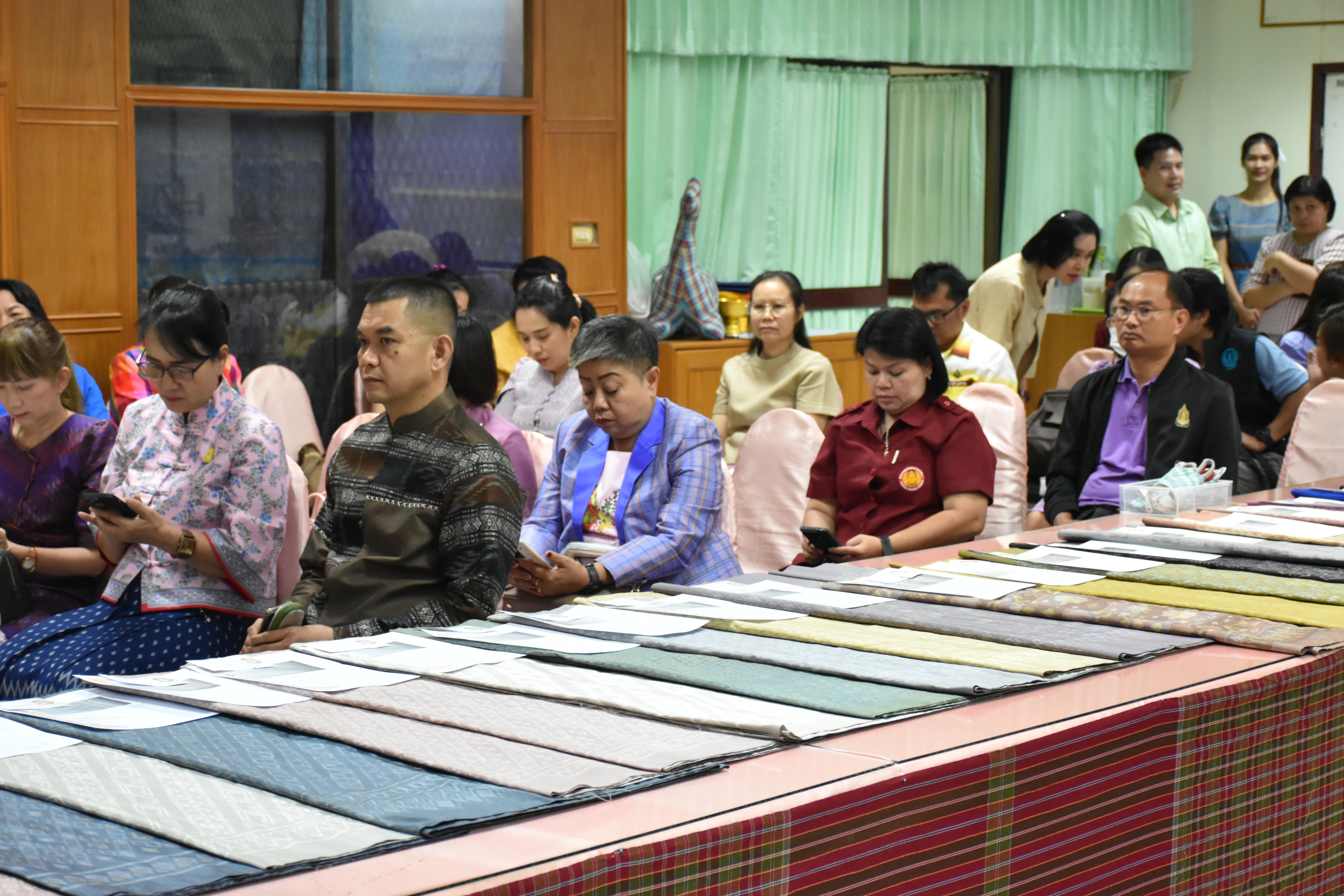 จังหวัดมหาสารคามจัดการประกวดสุดยอดผ้าจังหวัดมหาสารคาม ประจำปี 2567