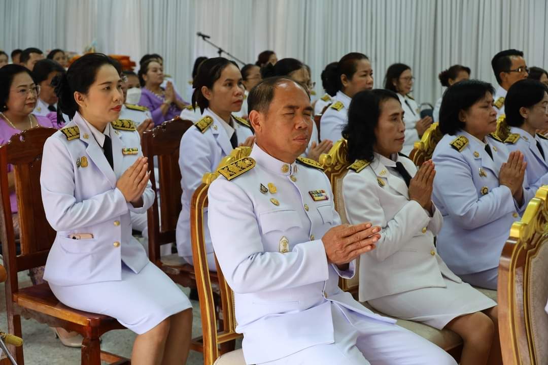 พช.มหาสารคาม ร่วมพิธีทำบุญตักบาตร ถวายเป็นพระราชกุศลแด่ สมเด็จพระนางเจ้าฯ พระบรมราชินี เนื่องในโอกาสวันเฉลิมพระชนมพรรษา 3 มิถุนายน พ.ศ. 2567