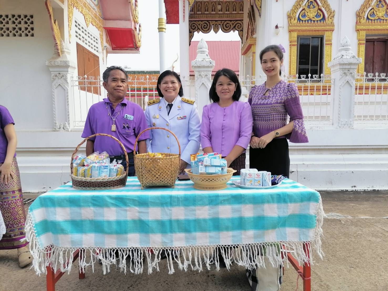 พช.มหาสารคาม ร่วมพิธีทำบุญตักบาตร ถวายเป็นพระราชกุศลแด่ สมเด็จพระนางเจ้าฯ พระบรมราชินี เนื่องในโอกาสวันเฉลิมพระชนมพรรษา 3 มิถุนายน พ.ศ. 2567