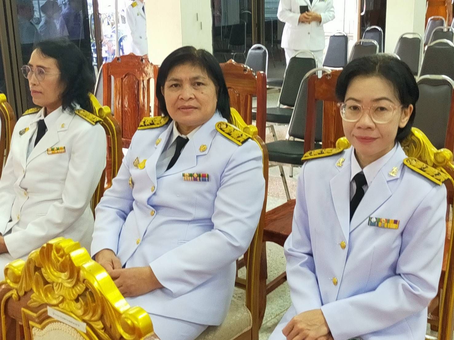 พช.มหาสารคาม ร่วมพิธีทำบุญตักบาตร ถวายเป็นพระราชกุศลแด่ สมเด็จพระนางเจ้าฯ พระบรมราชินี เนื่องในโอกาสวันเฉลิมพระชนมพรรษา 3 มิถุนายน พ.ศ. 2567