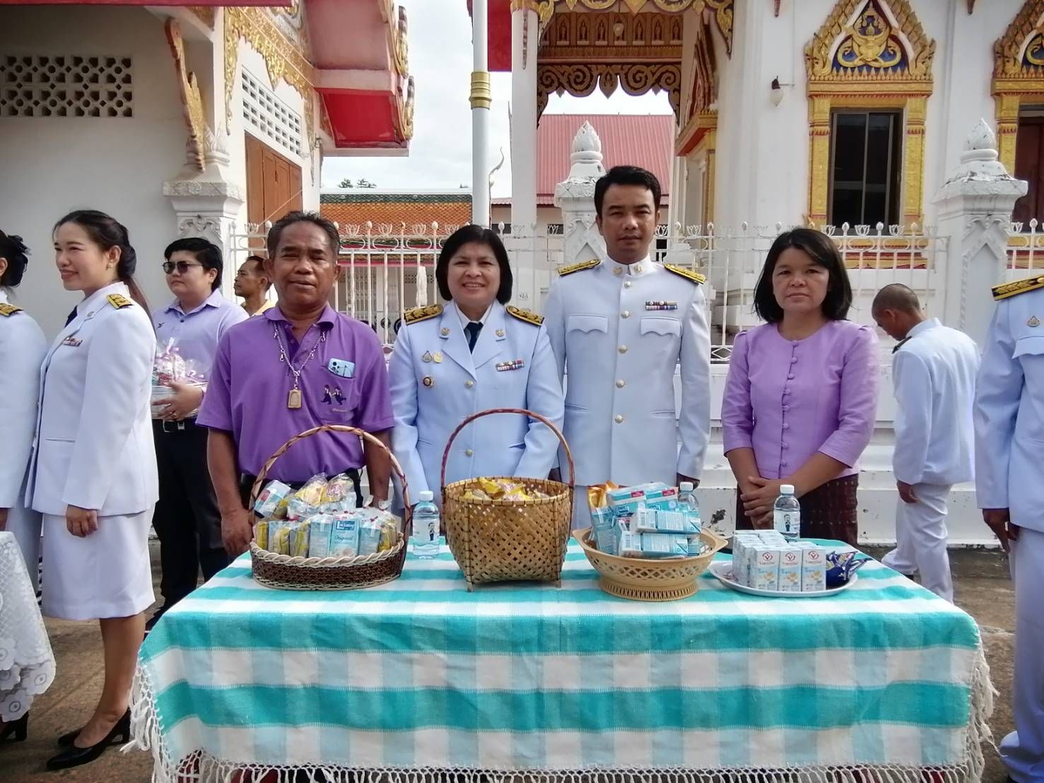 พช.มหาสารคาม ร่วมพิธีทำบุญตักบาตร ถวายเป็นพระราชกุศลแด่ สมเด็จพระนางเจ้าฯ พระบรมราชินี เนื่องในโอกาสวันเฉลิมพระชนมพรรษา 3 มิถุนายน พ.ศ. 2567