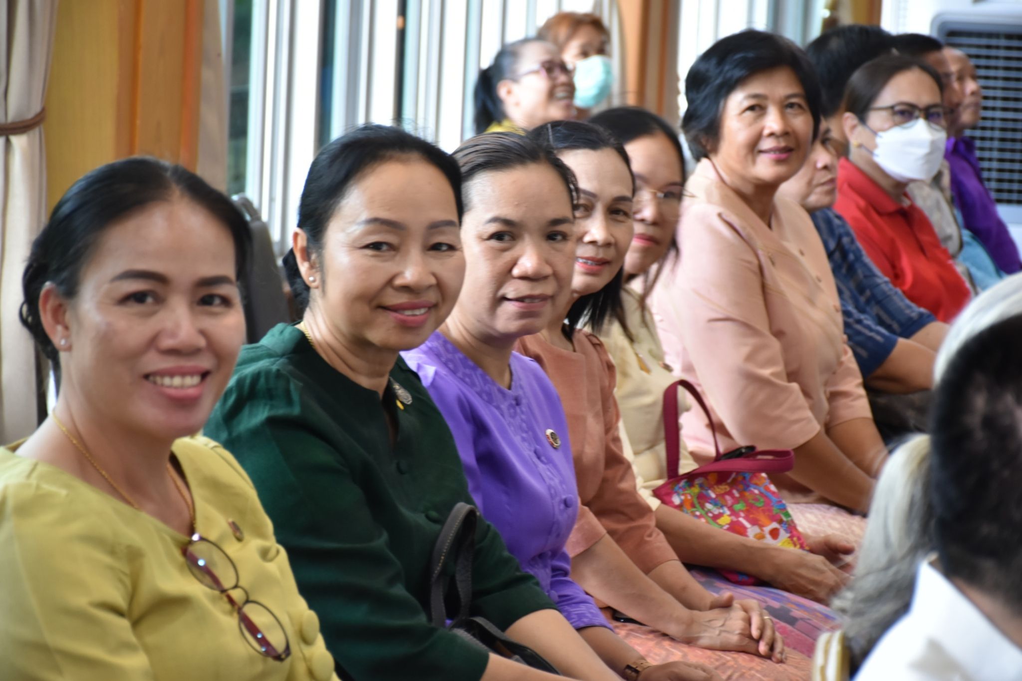 พช. มหาสารคาม จัดพิธีมอบวัสดุอุปกรณ์สนับสนุนการประกอบอาชีพของครัวเรือนยากจน ระหว่าง กรมการพัฒนาชุมชน กระทรวงมหาดไทย กับมูลนิธิป่อเต็กตึ๊ง