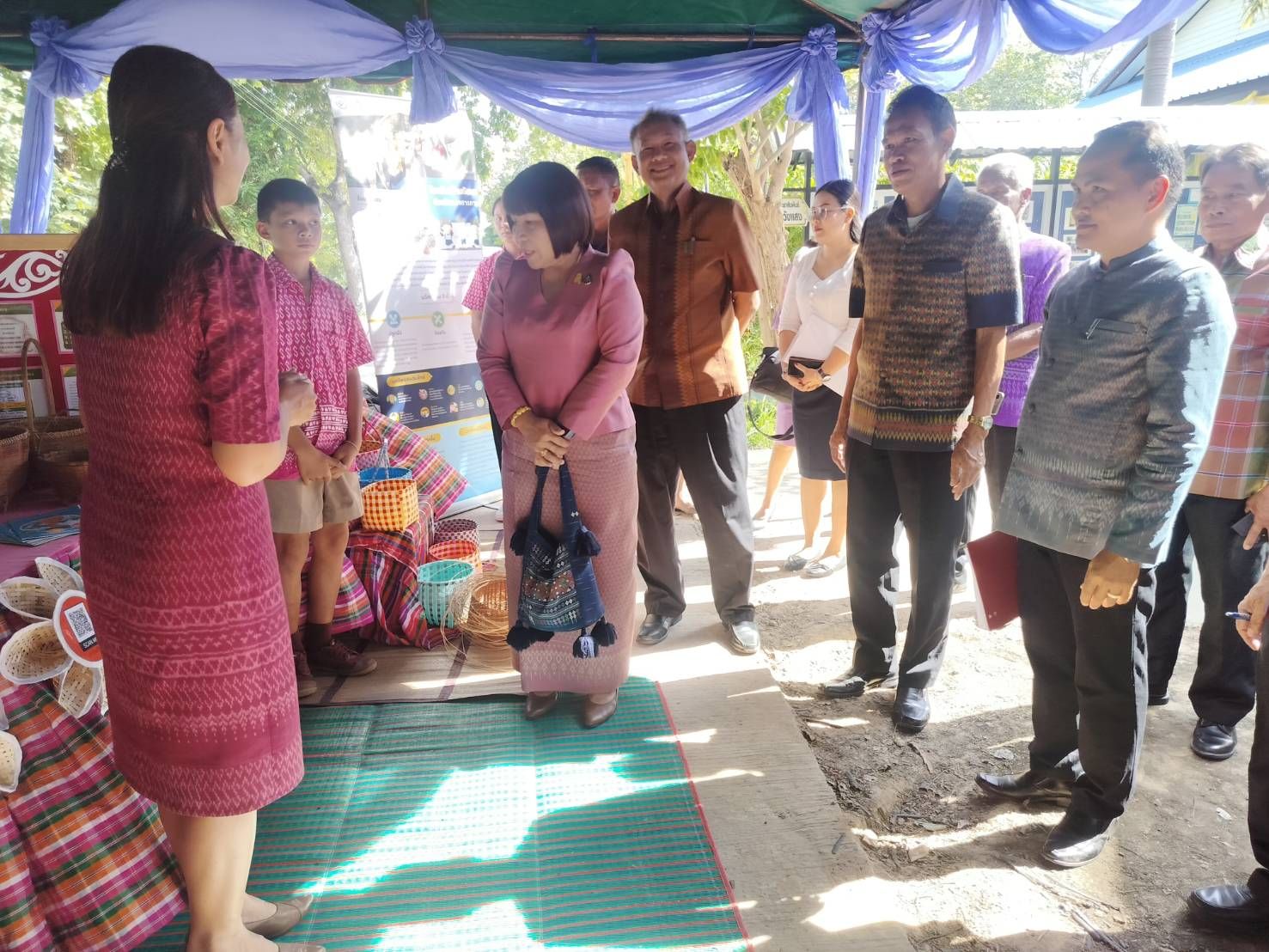 พช.มหาสารคาม ต้อนรับคณะกรรมการประกวดโครงการการจัดทำสารสนเทศตำบลต้นแบบเพื่อพัฒนาคุณภาพชีวิต ระดับเขตตรวจราชการ ประจำปี 2567 เขตตรวจราชการที่ 12