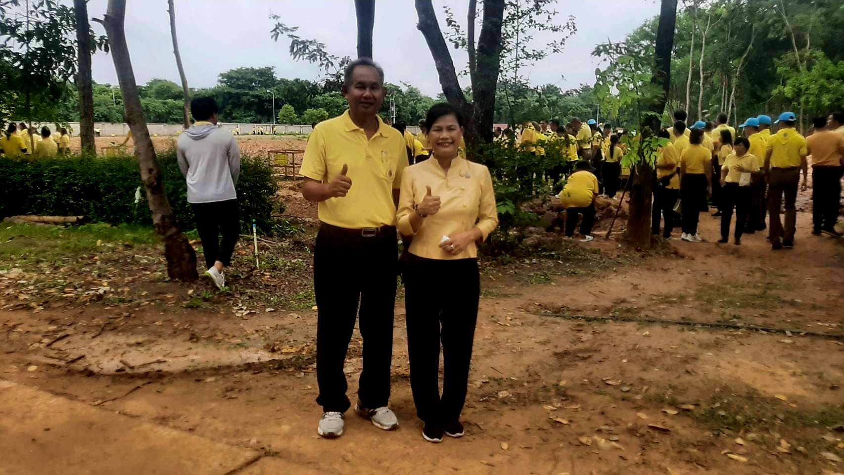 พช.มหาสารคาม ร่วมกิจกรรม Kick OFF โครงการปลูกต้นไม้เฉลิมพระเกียรติพระบาทสมเด็จพระเจ้าอยู่หัว เนื่องในโอกาสพระราชพิธีมหามงคลเฉลิมพระชนมพรรษา 6 รอบ 28 กรกฎาคม 2567