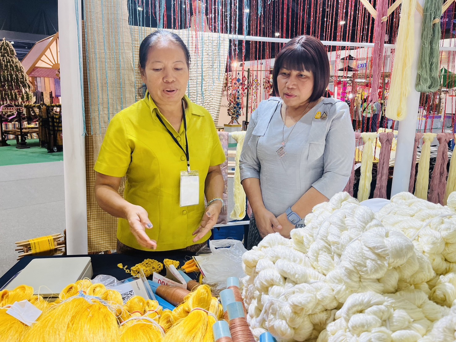 OTOP มหาสารคาม จัดเต็มตลอดงาน “หลากหลายผลิตภัณฑ์ สีสันภูมิปัญญาไทย” ในงาน OTOP Midyear 2024 ณ อาคารชาเลนเจอร์ 1-3 อิมแพ็ค เมืองทองธานี