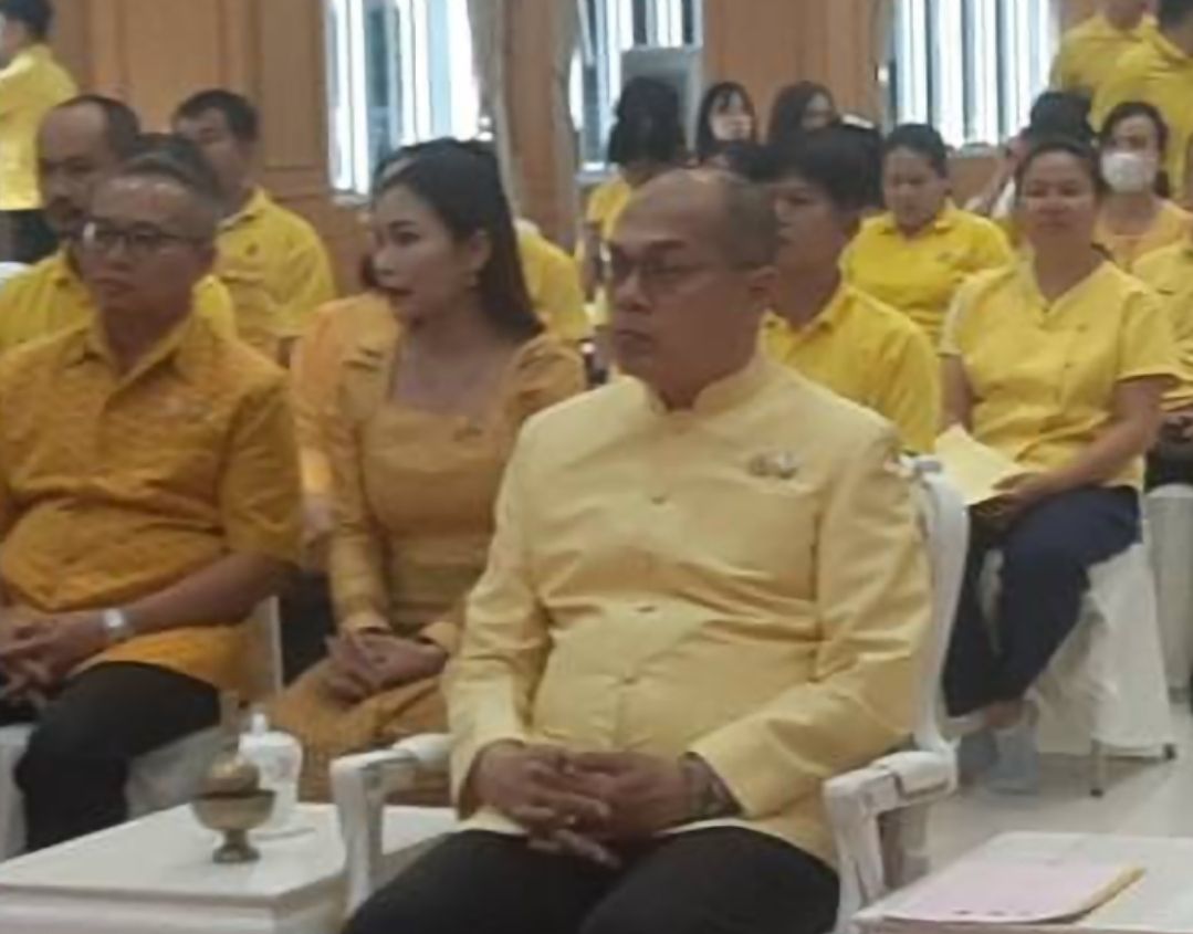 พช.มหาสารคาม ร่วมพิธีเจริญพระพุทธมนต์เฉลิมพระเกียรติ