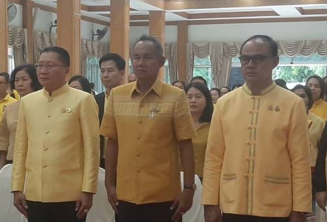 พช.มหาสารคาม ร่วมพิธีเจริญพระพุทธมนต์เฉลิมพระเกียรติ