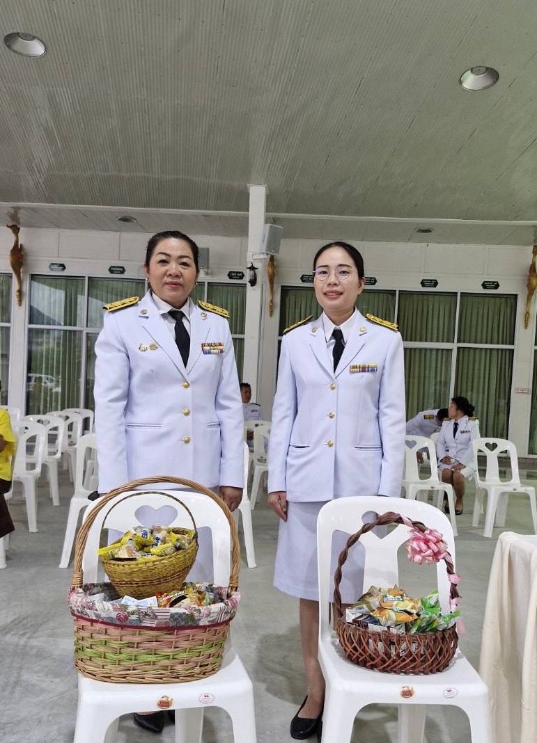 พช.มหาสารคาม ร่วมพิธีเจริญพระพุทธมนต์และพิธีทำบุญตักบาตรถวายเป็นพระราชกุศลพระบาทสมเด็จพระเจ้าอยู่หัว