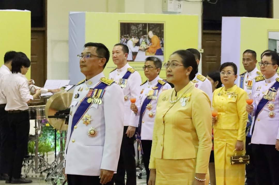 พช.มหาสารคาม ร่วมงานสโมสรสันนิบาตเฉลิมพระเกียรติพระบาทสมเด็จพระเจ้าอยู่หัว เนื่องในโอกาสพระราชพิธีมหามงคลเฉลิมพระชนมพรรษา 6 รอบ 28 กรกฎาคม 2567
