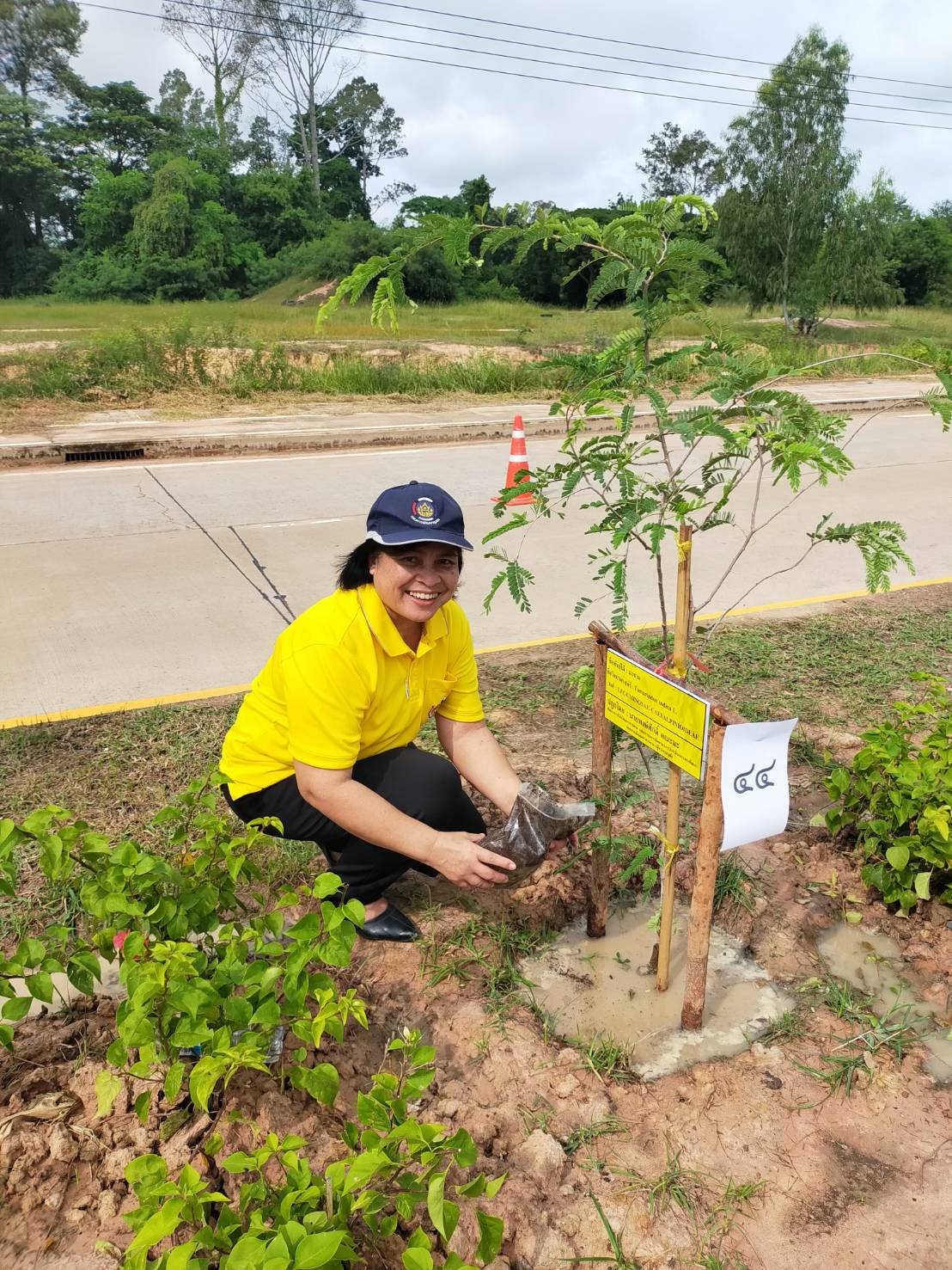 พช.มหาสารคาม🌟 ร่วมกิจกรรมจิตอาสาพัฒนาปลูกต้นไม้เฉลิมพระเกียรติพระบาทสมเด็จพระเจ้าอยู่หัวเนื่องในโอกาสพระราชพิธีมหามงคลพระชนมพรรษา 6 รอบ 28 กรกฎาคม 2567