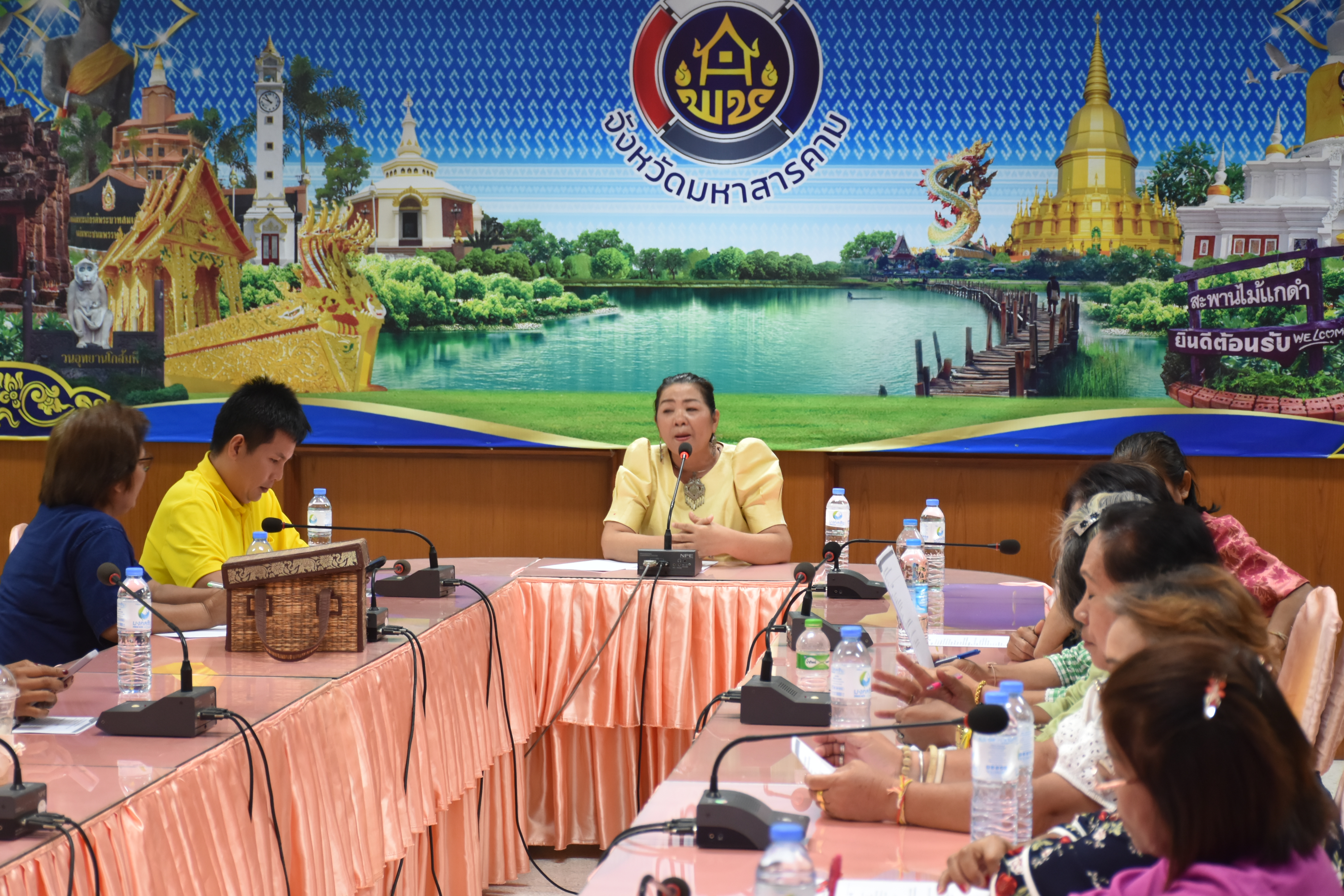 พช.มหาสารคาม ประชุมชี้แจงการจัดงานศิลปะชีพ ประทีปไทย OTOP หลอมดวงใจ ด้วยพระบารมี ประจำปี 2567