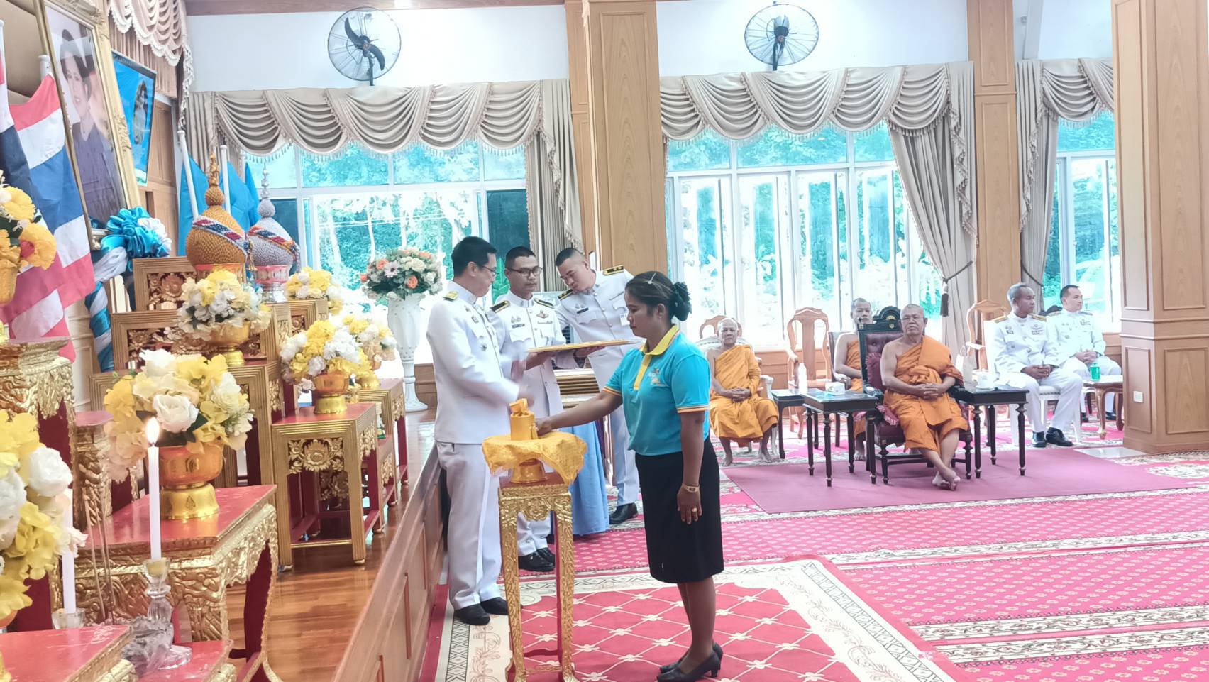 ⭐พช.มหาสารคาม✨      👉จัดพิธีมอบเงินพระราชทานขวัญถุงกองทุนแม่ของแผ่นดิน ประจำปี 2567 และบรมพระฉายาลักษณ์ สมเด็จพระนางเจ้าสิริกิติ์ พระบรมราชินีนาถ พระบรมราชชนนีพันปีหลวง
