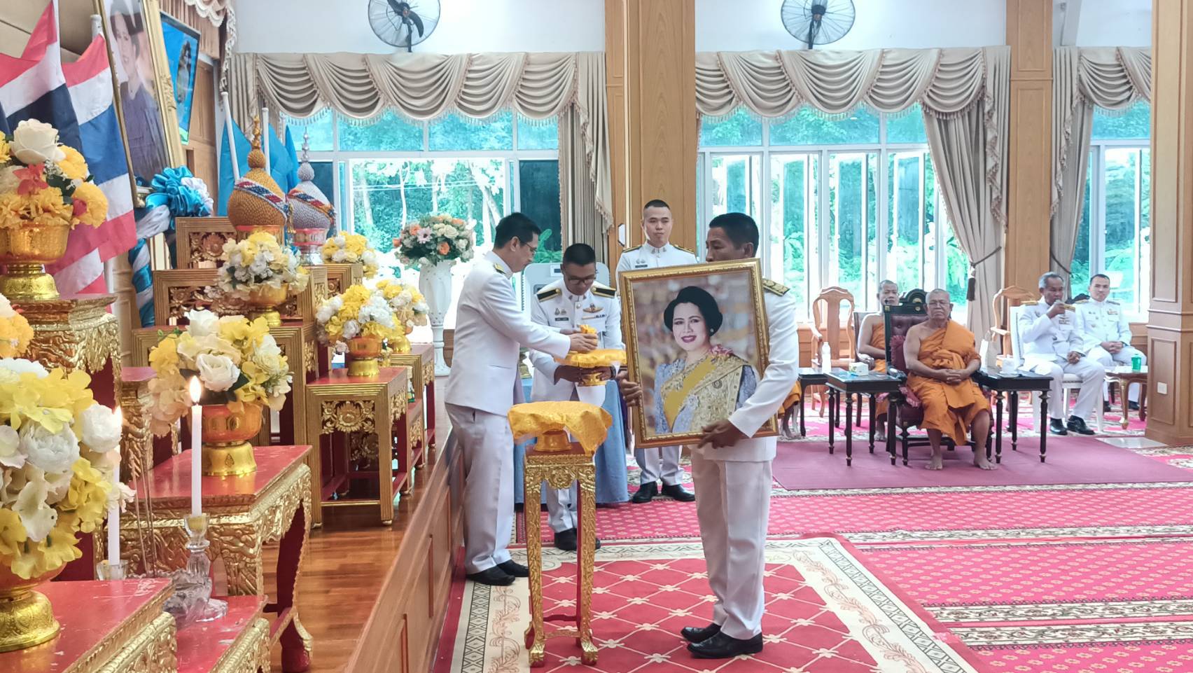 ⭐พช.มหาสารคาม✨      👉จัดพิธีมอบเงินพระราชทานขวัญถุงกองทุนแม่ของแผ่นดิน ประจำปี 2567 และบรมพระฉายาลักษณ์ สมเด็จพระนางเจ้าสิริกิติ์ พระบรมราชินีนาถ พระบรมราชชนนีพันปีหลวง