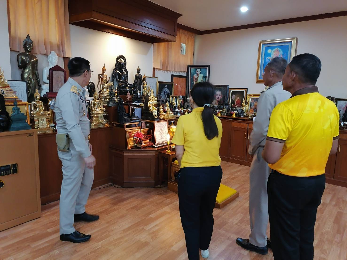 พช.มหาสารคาม นายพงษ์ศักดิ์ คณะมะ พัฒนาการจังหวัดมหาสารคาม เข้าพบผู้ว่าราชการจังหวัดมหาสารคาม และผู้บริหารระดับจังหวัดฯเพื่ออำลา เนื่องในโอกาสที่เกษียณอายุราชการ ในวันที่ 30 กันยายน 2567