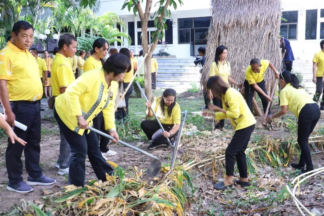 💠พช .มหาสารคาม จัดกิจกรรม Kick off “ผู้นำต้องทำก่อน” การน้อมนำแนวพระราชดำริของสมเด็จพระกนิษฐาธิราชเจ้า กรมสมเด็จพระเทพรัตนราชสุดาฯ สยามบรมราชกุมารี สู่ปฏิบัติการปลูกผักสวนครัว เพื่อสร้างความมั่นคงทางอาหาร💠