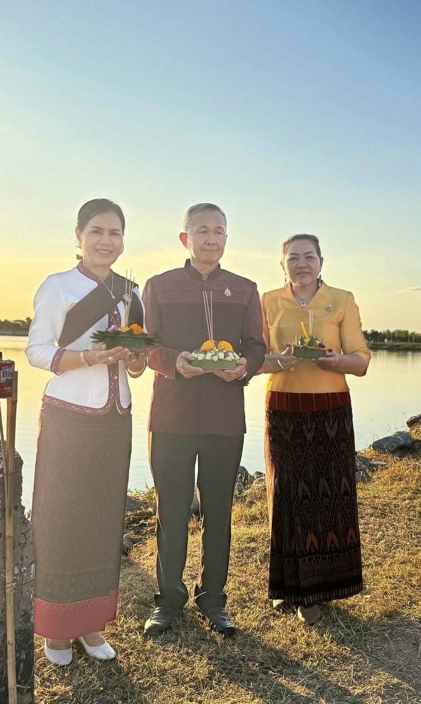 💠พช.มหาสารคาม ร่วมเปิดงานสืบสานประเพณีลอยกระทง ประจำปี 2567💠