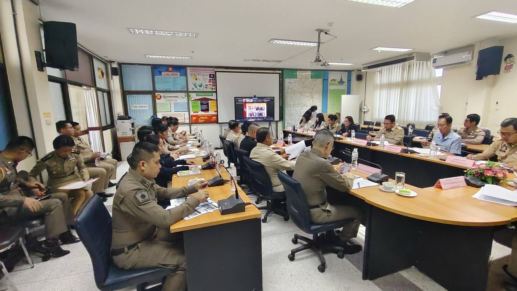 💠พช.มหาสารคาม ร่วมประชุมศูนย์ปฏิบัติการติดตามเร่งรัดการบำบัดรักษา ฟื้นฟูสภาพทางสังคม ป้องกัน และปราบปรามยาเสพติด ครั้งที่ 1/2567💠