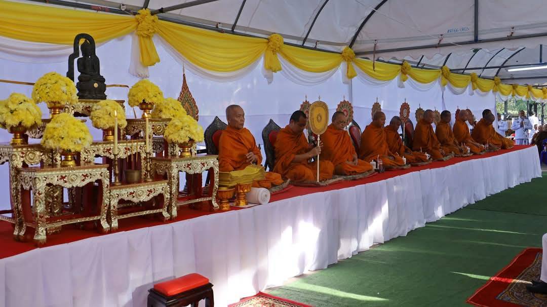 💠จังหวัดมหาสารคาม จัดพิธีทำบุญตักบาตรเนื่องในวันคล้ายวันพระบรมราชสมภพ พระบาทสมเด็จพระบรมชนกาธิเบศร มหาภูมิพลอดุลยเดชมหาราช บรมนาถบพิตร วันชาติ และวันพ่อแห่งชาติ 5 ธันวาคม 2567💠