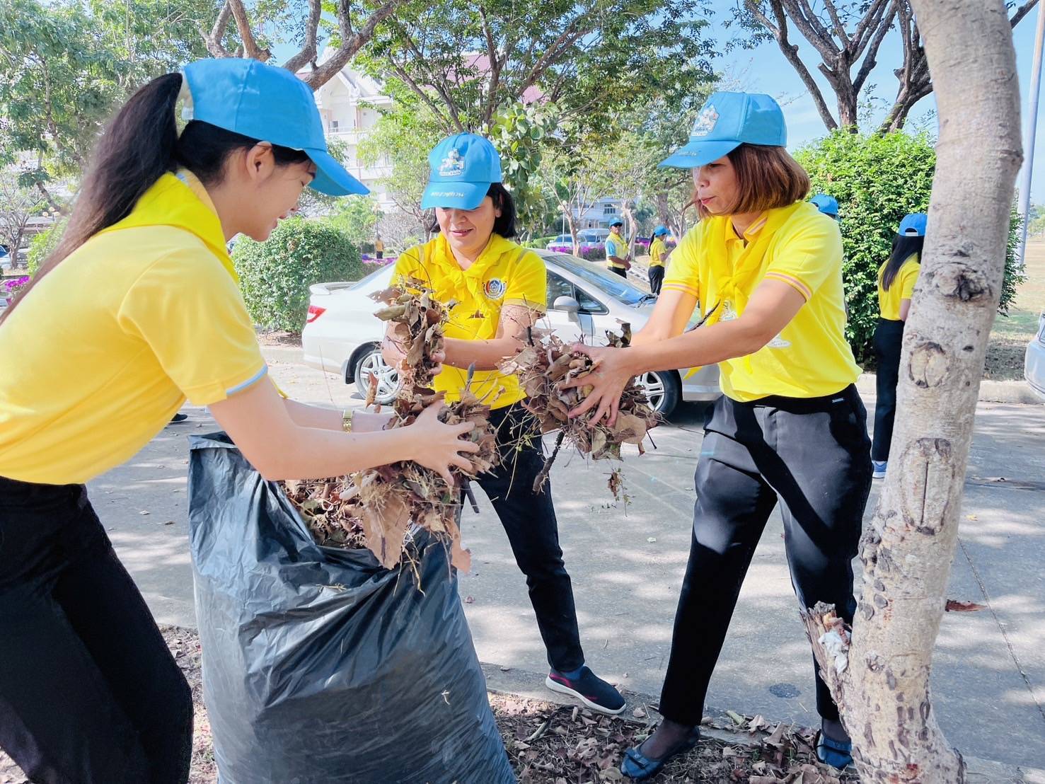 💠จังหวัดมหาสารคาม จัดกิจกรรมจิตอาสาเนื่องในวันคล้ายวันพระบรมราชสมภพ ในหลวงรัชกาลที่ 9 และวันพ่อแห่งชาติ 5 ธันวาคม 2567💠