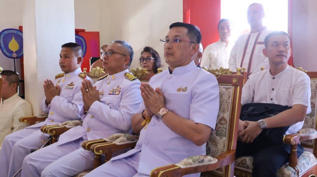 💠พช.มหาสารคามพิธียกฉัตรขึ้นกั้นถวายพระประธานประจำพระวิหาร วัดมหาชัย พระอารามหลวง จ.มหาสารคาม💠