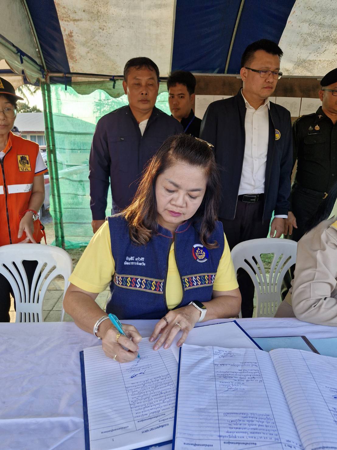 พช.มหาสารคาม  ร่วมลงตรวจเยี่ยมจุดตรวจบูรณาการ จุดบริการประชาชน ให้กำลังใจเจ้าหน้าที่ผู้ปฏิบัติบริการประชาชนช่วงเทศกาลปีใหม่💠