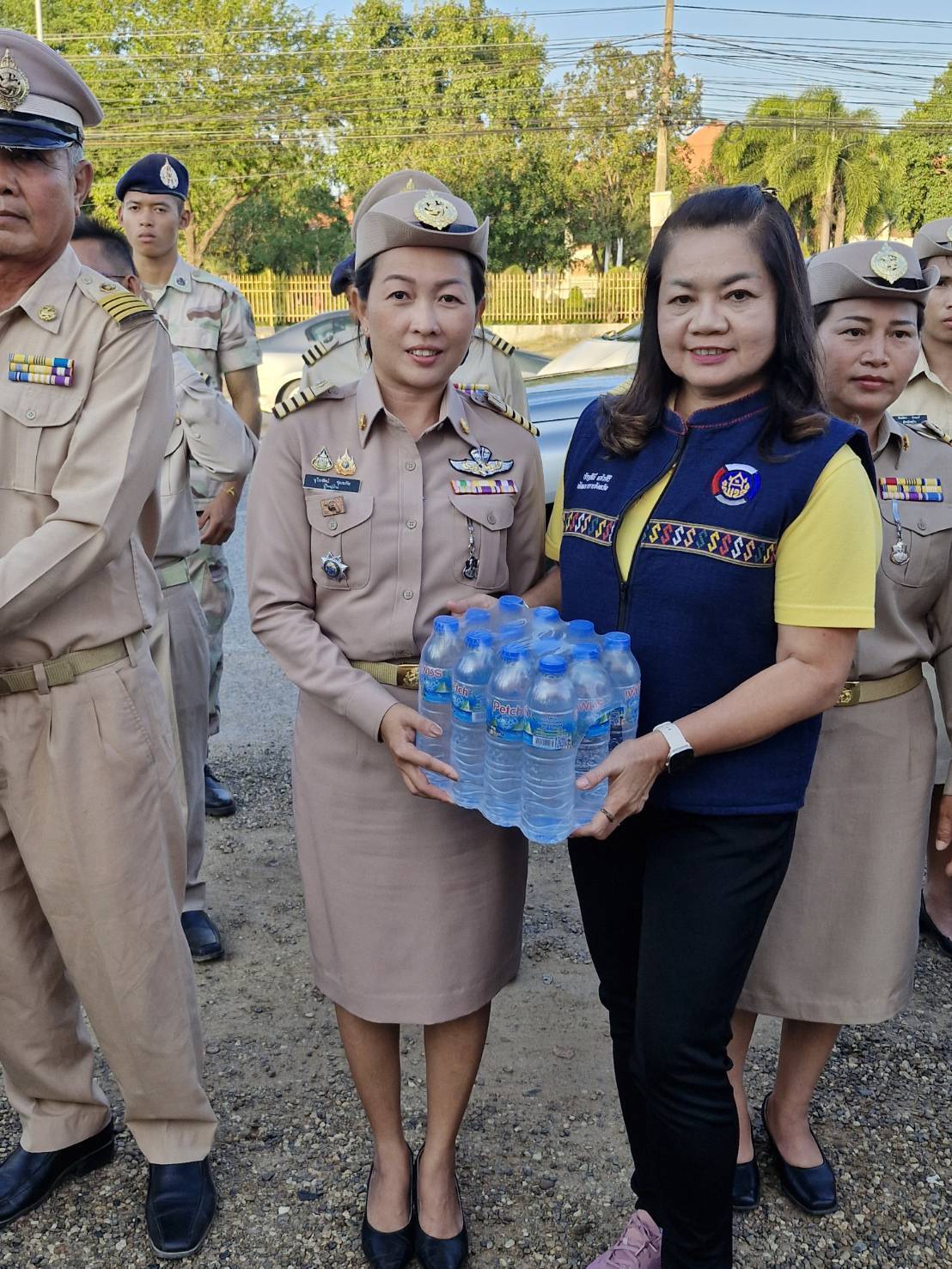 พช.มหาสารคาม  ร่วมลงตรวจเยี่ยมจุดตรวจบูรณาการ จุดบริการประชาชน ให้กำลังใจเจ้าหน้าที่ผู้ปฏิบัติบริการประชาชนช่วงเทศกาลปีใหม่💠