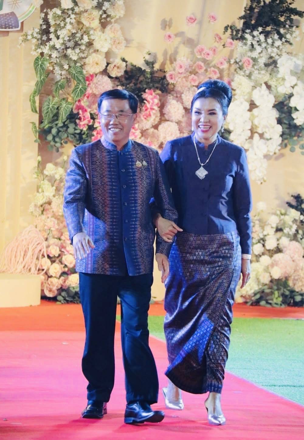 พช.มหาสารคาม จัดงาน “ราตรีเส้นสายลายผ้า” ในงาน “ประเพณีบุญเบิกฟ้าและงานกาชาดประจำปี 2568”