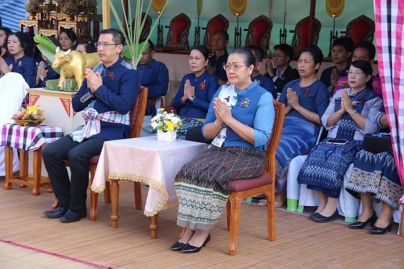 พช.มหาสารคาม ร่วมประกอบพิธีบวงสรวงแม่โพสพ วันขึ้น 3 ค่ำ เดือน 3 ในงานประเพณีบุญเบิกฟ้าและงานกาชาดจังหวัดมหาสารคาม ประจำปี 2568