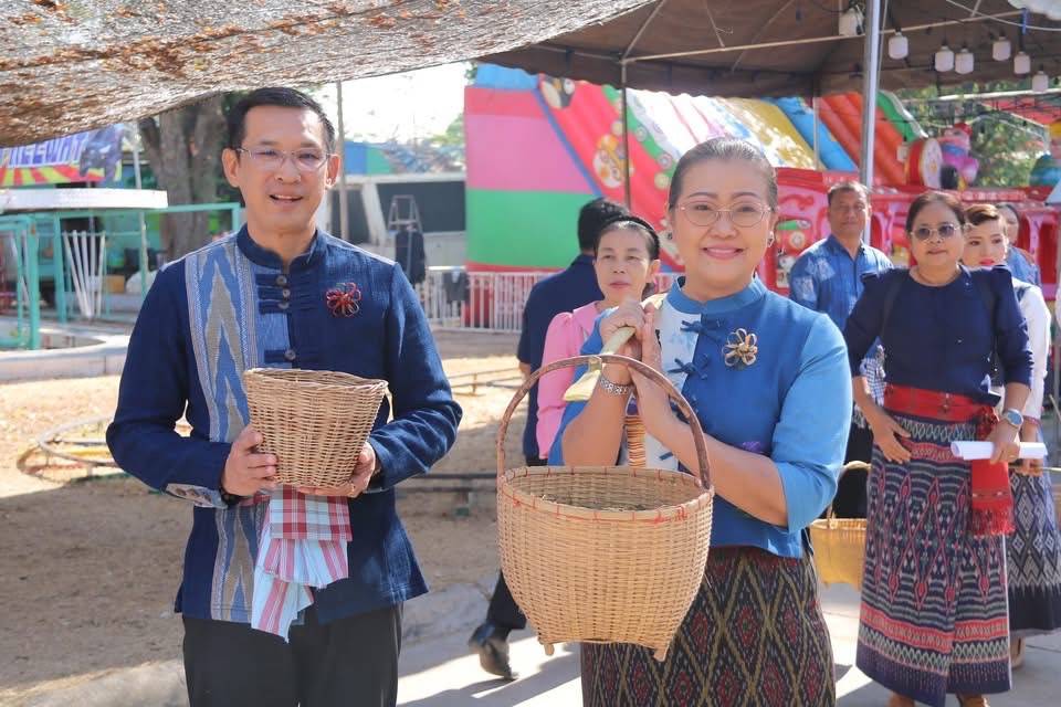 พช.มหาสารคาม ร่วมประกอบพิธีบวงสรวงแม่โพสพ วันขึ้น 3 ค่ำ เดือน 3 ในงานประเพณีบุญเบิกฟ้าและงานกาชาดจังหวัดมหาสารคาม ประจำปี 2568