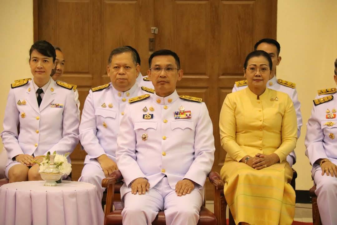 พช.มหาสารคาม ร่วมพิธีทางศาสนามหามงคล เฉลิมพระเกียรติพระบาทสมเด็จพระเจ้าอยู่หัว เนื่องในโอกาสพระราชพิธีสมมงคลพระชนมายุเท่าพระบาทสมเด็จพระพุทธยอดฟ้าจุฬาโลกมหาราช สมเด็จพระปฐมบรมกษัตริยาธิราชแห่งพระราชวงศ์จักรี พุทธศักราช 2568