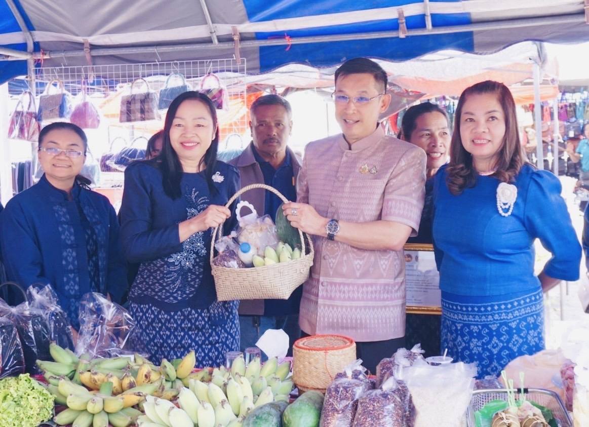 พช.มหาสารคาม จัดกิจกรรมเนื่องในวาระครบรอบ 56 ปี โครงการพัฒนาผู้นำอาสาพัฒนาชุมชน ภายใต้แนวคิด “อช.รวมใจ ขจัดภัยแก้จน พัฒนาชุมชนอย่างพอเพียง”