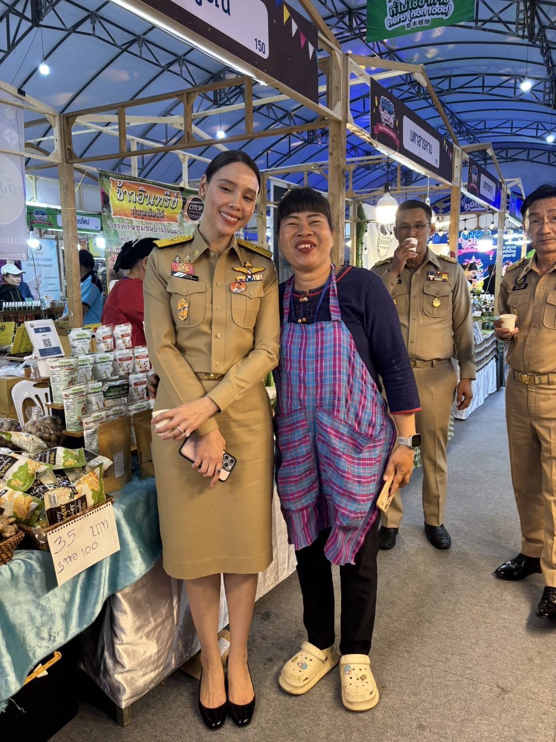 พช.มหาสารคาม : “มท.1” นำผู้บริหารกระทรวงมหาดไทย เยี่ยมชมงาน OTOP ภูมิภาค อุดรธานี พร้อมเชิญชวนประชาชน ชม ช้อป ชิม เช็คอิน 6-12 ก.พ. 68 ณ ทุ่งศรีเมือง รวมพลังจับจ่ายกระตุ้นเศรษฐกิจท้องถิ่น