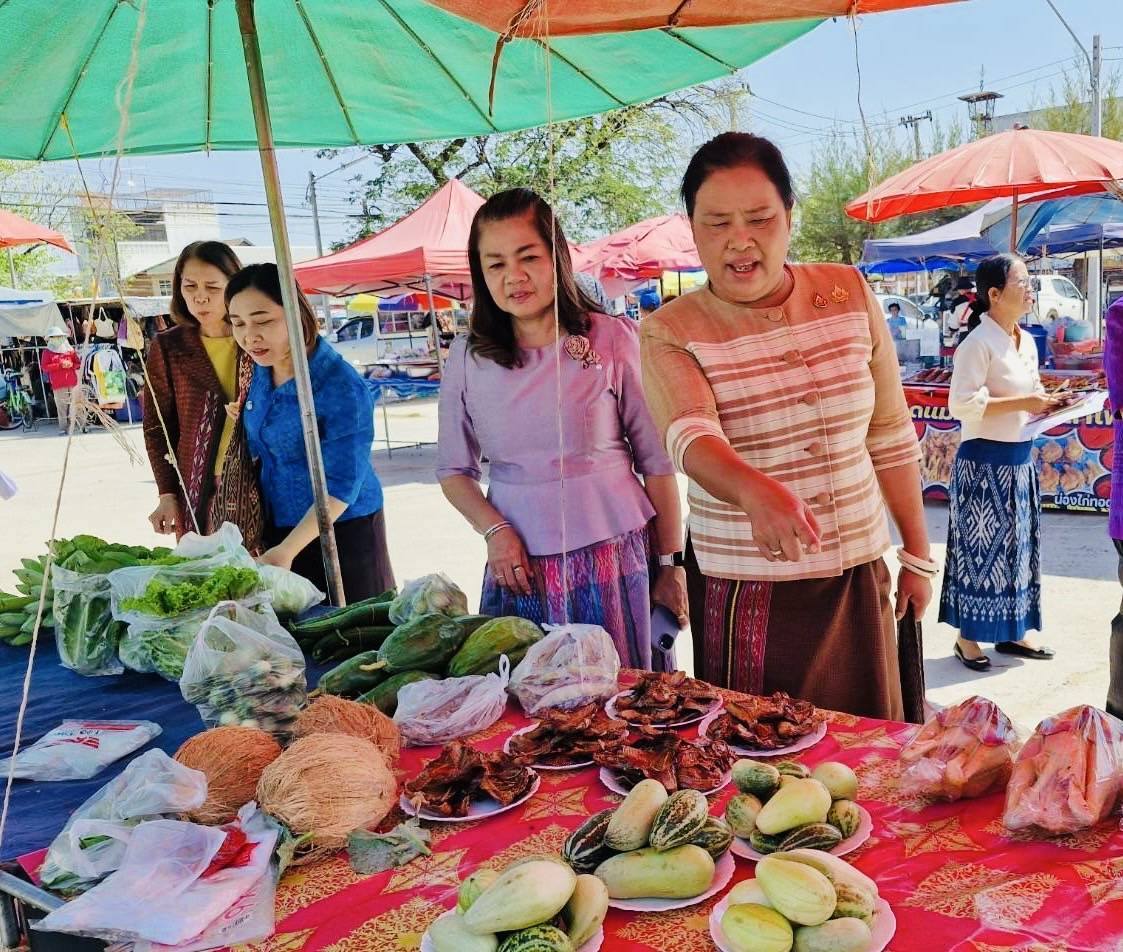 พช.มหาสารคาม : รับการตรวจราชการ ผู้ตรวจราชการกรมการพัฒนาชุมชน (นางอรุณรัตน์ ชิงชนะ) ลงพื้นที่จังหวัดมหาสารคาม ติดตามผลการปฏิบัติราชการตามนโยบายของรัฐบาล ภารกิจกระทรวงมหาดไทย และกรมการพัฒนาชุมชน ประจำเดือนกุมภาพันธ์ 2568