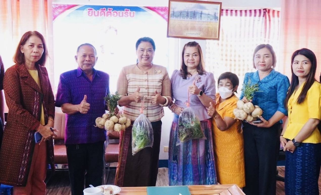 พช.มหาสารคาม : รับการตรวจราชการ ผู้ตรวจราชการกรมการพัฒนาชุมชน (นางอรุณรัตน์ ชิงชนะ) ลงพื้นที่จังหวัดมหาสารคาม ติดตามผลการปฏิบัติราชการตามนโยบายของรัฐบาล ภารกิจกระทรวงมหาดไทย และกรมการพัฒนาชุมชน ประจำเดือนกุมภาพันธ์ 2568